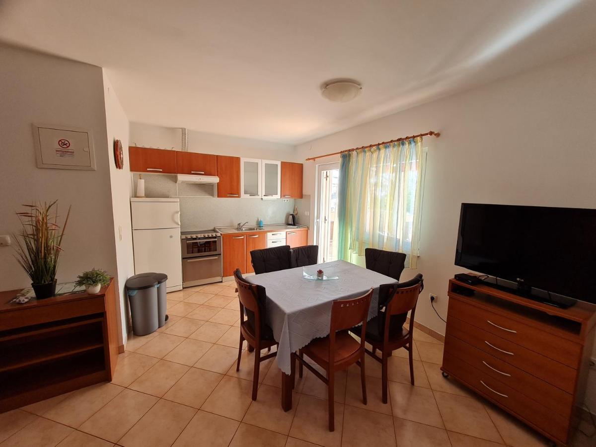 Apartments Spert Umag Exterior photo